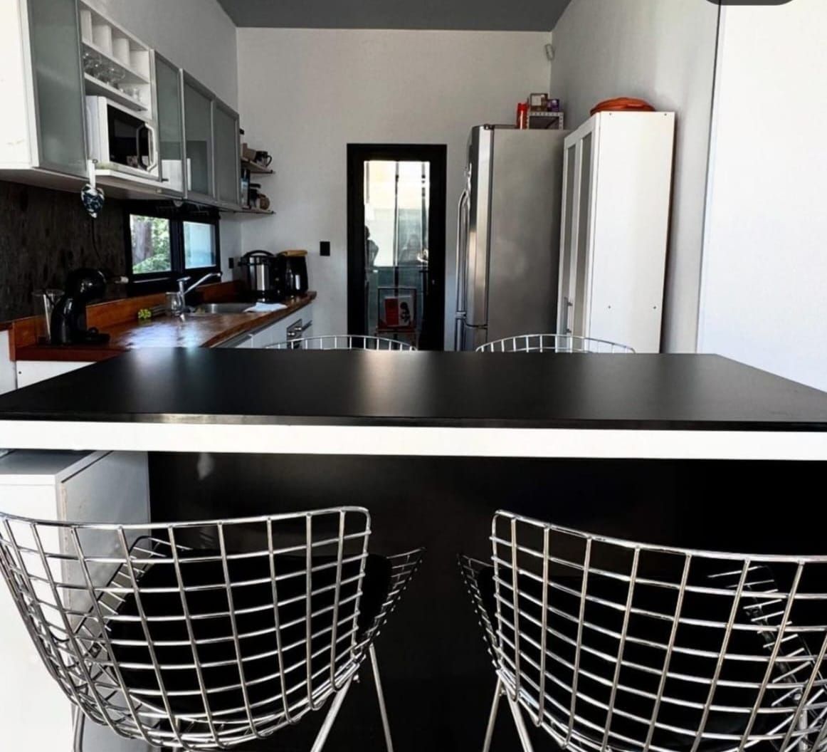 Imagen de la propiedad CASA EN VENTA VANGUARDISTA CON PISCINA